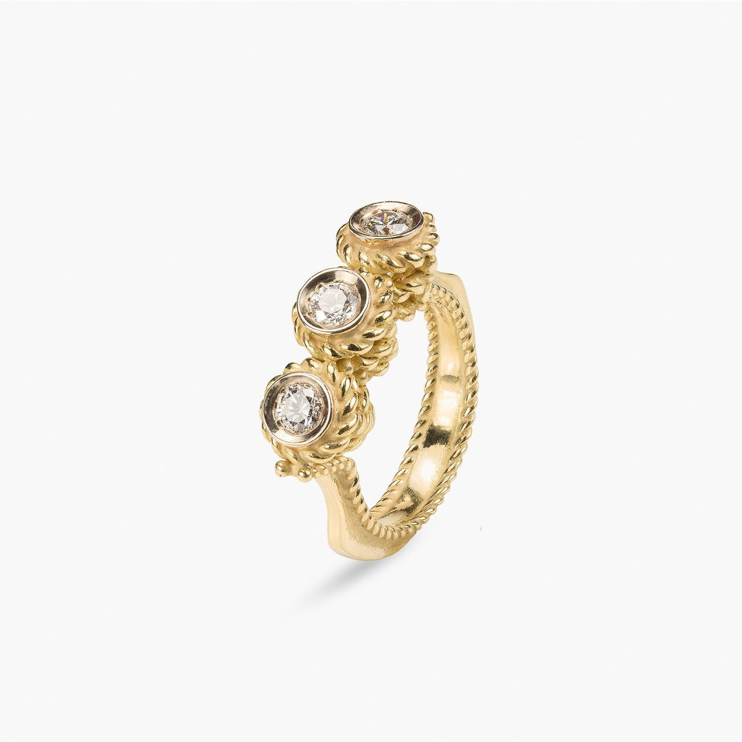 Trilogi Ring L