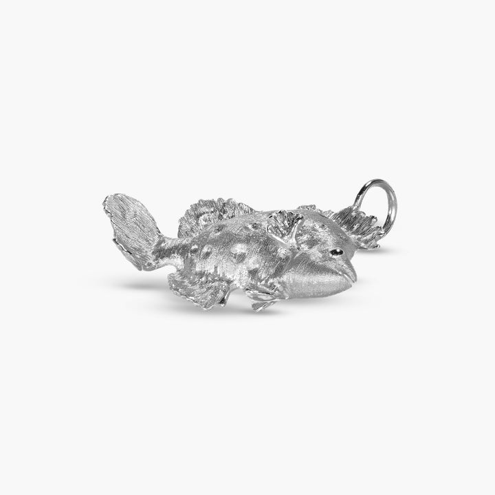 Grouper pendant L