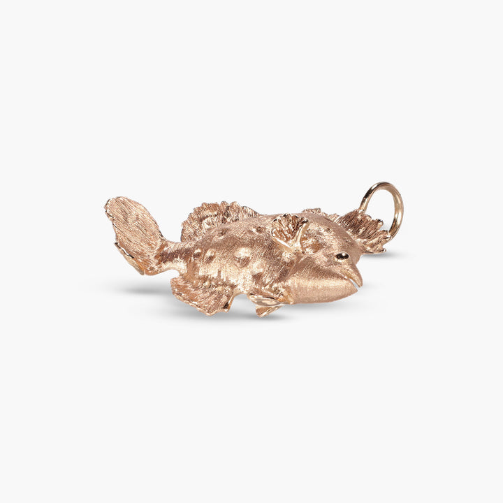 Grouper pendant L