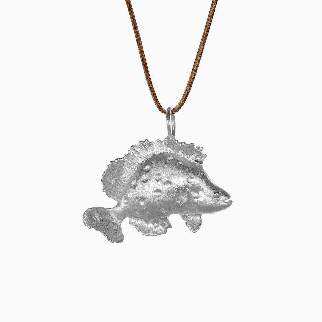 Grouper pendant L
