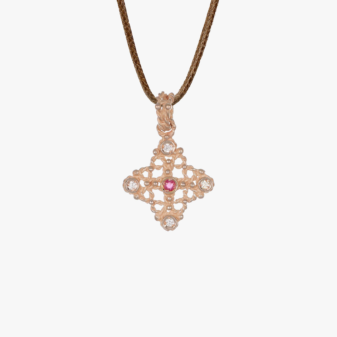 MassimoIzzoJewelers_CrossPendant_RoseGold18kt_Diamonds_RedRuby_Fronte