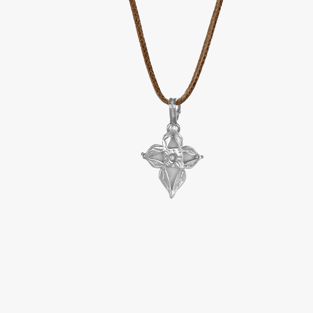 MassimoIzzoJewelers_DiamondCrossPendant_WhiteGold18kt_Diamond_Dietro
