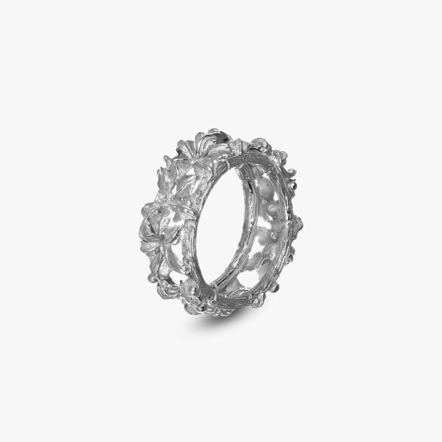 MassimoIzzo_JewelerIvyRing_18ktWhitegold_Principale
