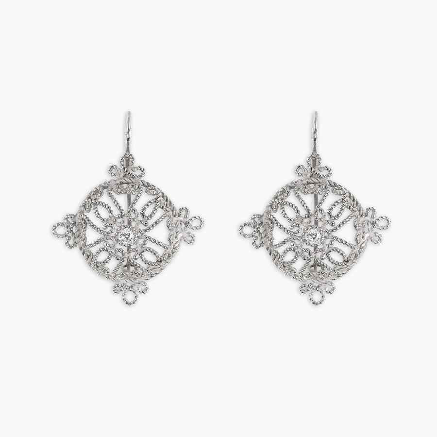 Orecchini Rosone collezione merletti siciliani di Massimo Izzo in oro bianco 18kt e diamante